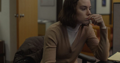 Sinopsis Film Sometimes I Think About Dying (2023): Komedi Romantis di Tempat Kerja