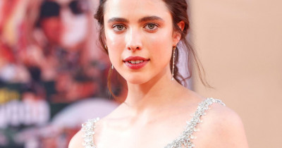 Review Film Poor Things (2023): Kembali Hidup