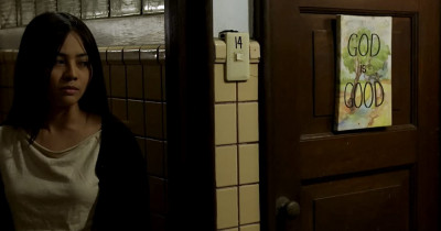 Review Paupahan (2023): Diawasi Dibalik Cermin