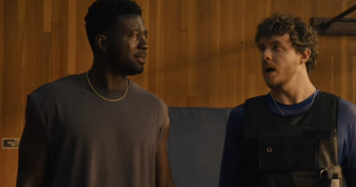 Review Film White Men Can't Jump (2023): Tim Penipu Bola Basket