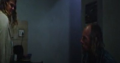 SINOPSIS FILM FRIED BARRY (2020): Pria Tua yang Kecanduan Narkoba, Miris Banget Deh