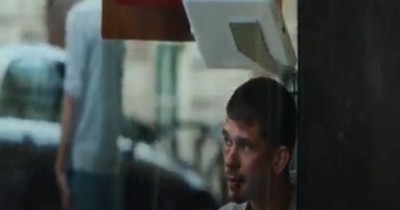 Sinopsis Film Surge (2021):  Pria Aneh dengan Pikiran yang Tidak Waras