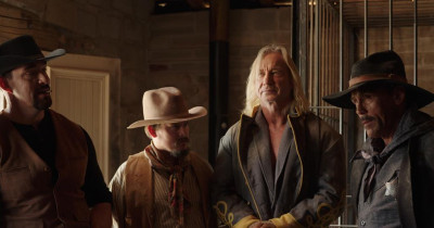 Sinopsis Film Gunfight at Rio Bravo (2023): Pembasmian The Hellhounds