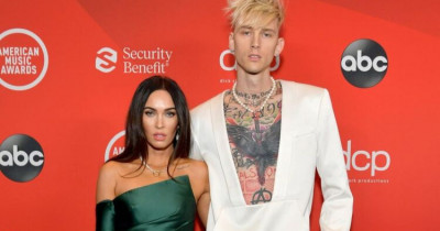 Megan Fox Aktif di Instagram Lagi, Gimana Nasib Machine Gun Kelly?